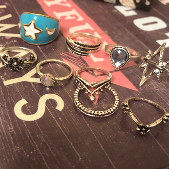 FIRM Lowered 🌸 Gorgeous...Ring Cluster 🌺💛 - Picture 6 of 8